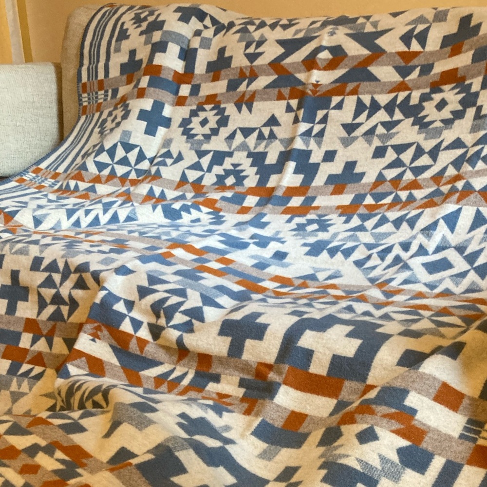 Pendleton Beaver State Multicolor Blanket